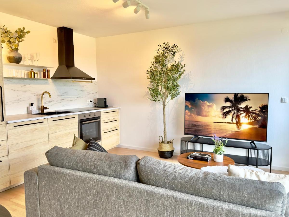 Flair Apartments Vorarlberg - Stilvolles Wohnen Nahe Bodensee & Alpen - Kueche, Balkon & Gratis Parkplatz Брегенц Экстерьер фото